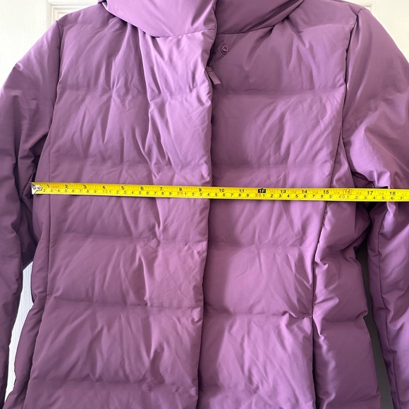 Uniqlo Women's Lavender Puffer Jacket - Picture 4 of 4